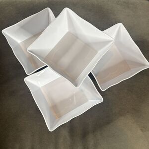 FDG Large White Square Melamine Serving Bowls 9 3/8” Set of 4 each 114 oz NEW